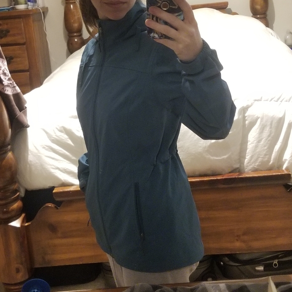 *SOLD* NWOT Women's Eddie Bauer jacket - Picture 4 of 4